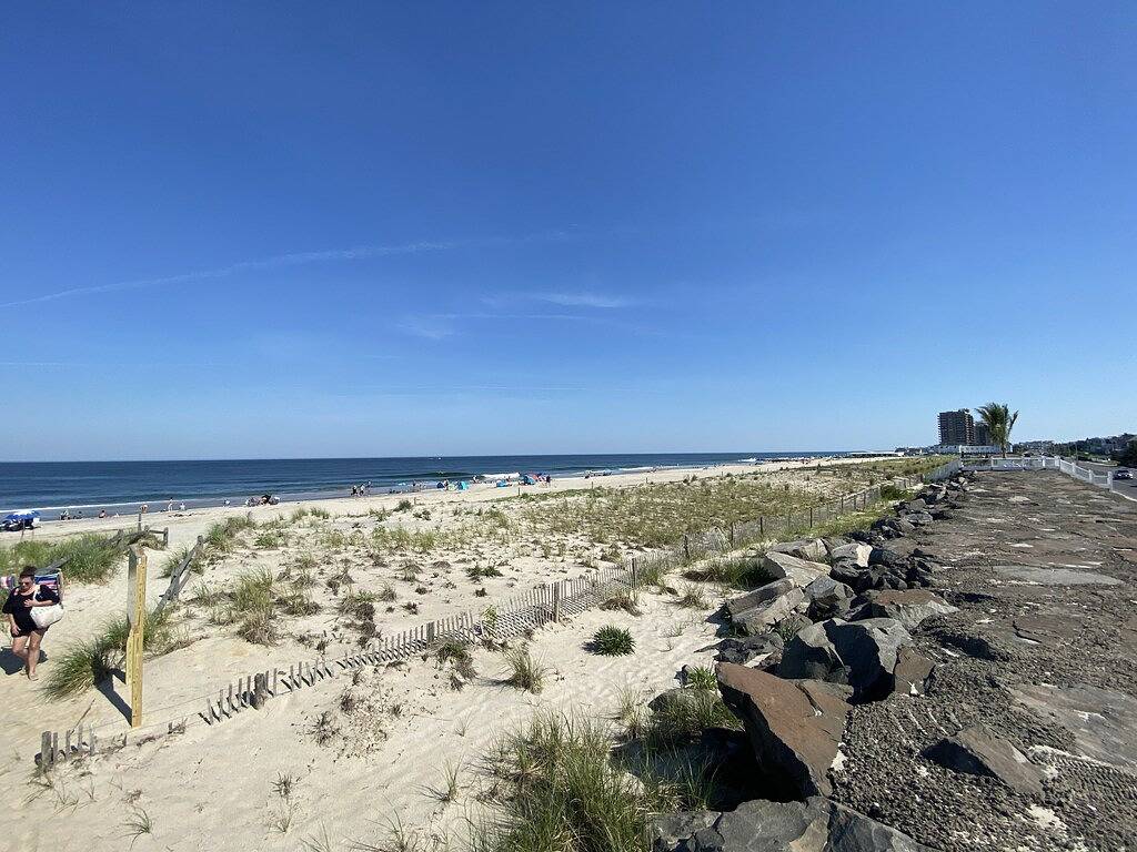 Gesamtes Haus von Timmy 5 Gäste · 2 Schlafzimmer · 5 Betten · 1 Bad in Long Branch, Monmouth County