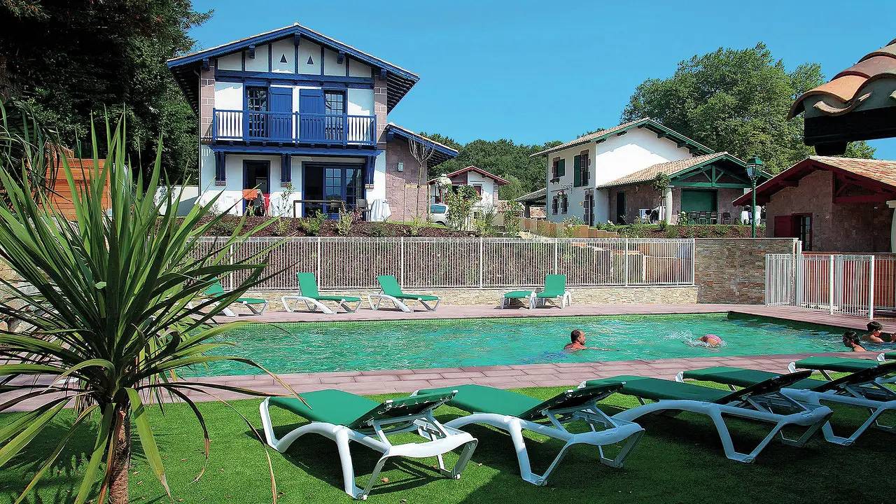 Villa pour 8 Personnes dans Urrugne, Côte Basque