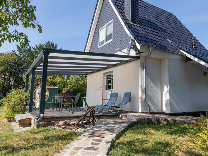 Ferienhaus für 5 Personen, mit Terrasse und Garten sowie Ausblick in Kröslin - 2