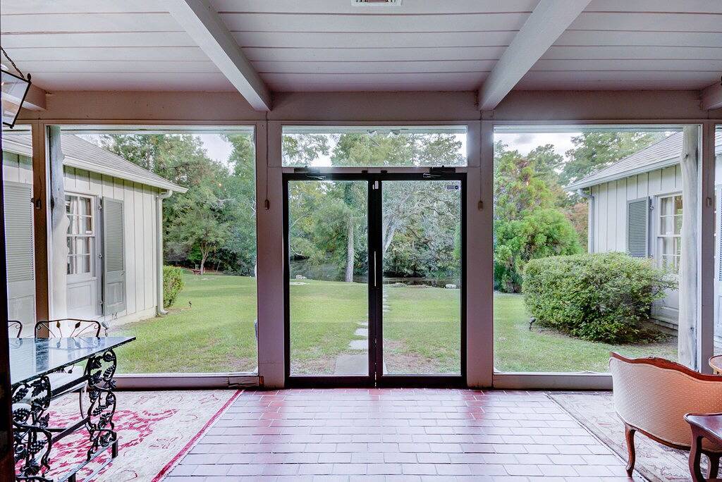 Bayou Liberty Waterfront Estate in Lake Pontchartrain