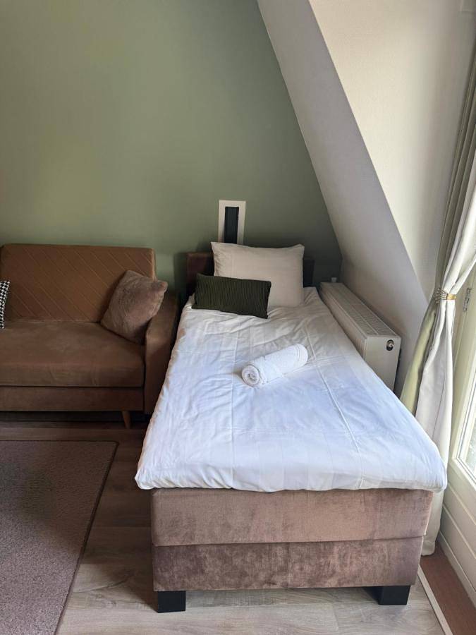 Gîte pour 5 personnes, avec jardin ainsi que vue et terrasse à Lisse - 2