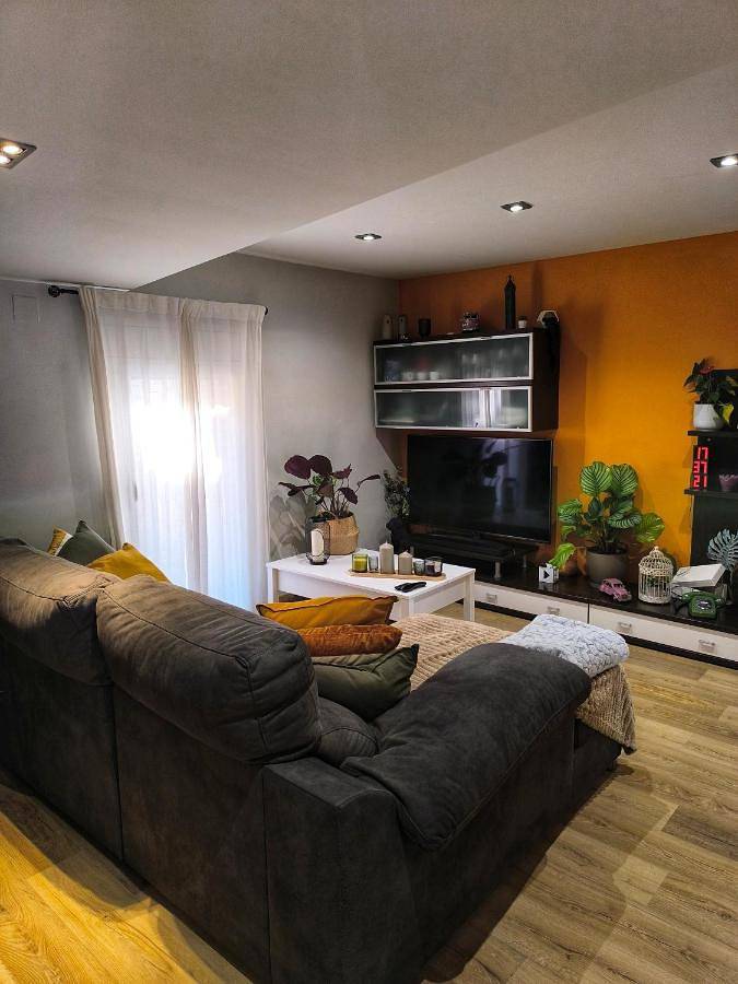 Apartamento para 4 personas, con balcón, Se admiten mascotas en Tortosa