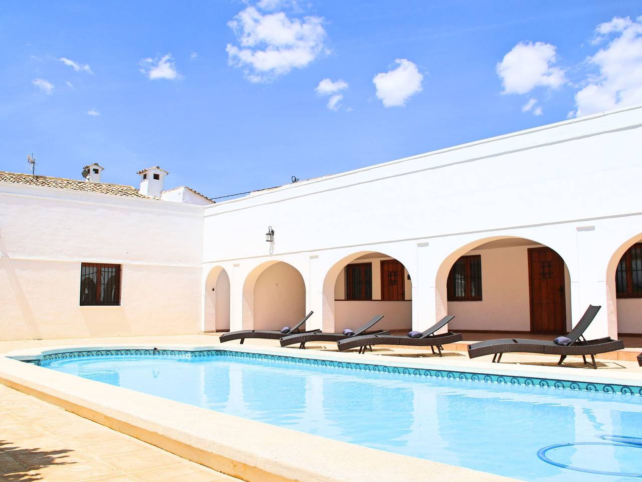 Schönes Haus in Villena mit fabelhaftem Pool in Villena, Alicante Inland