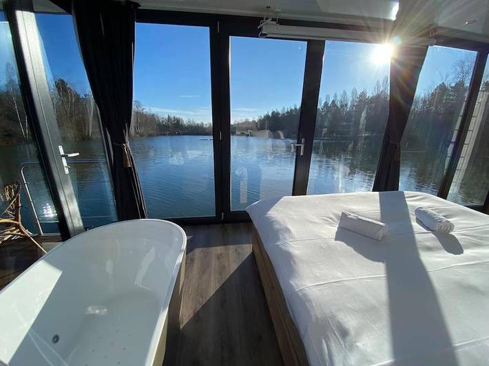 Gîte pour 2 personnes, avec jacuzzi à Saint-Fargeau-Ponthierry - 4