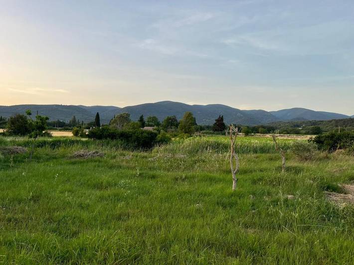 Camping für 2 Personen, mit Garten und Pool sowie Terrasse und Ausblick im Luberon - 2