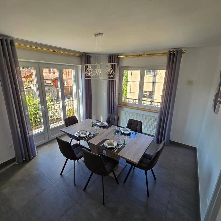 Gîte pour 4 personnes, avec vue et balcon à Mackenheim