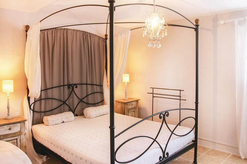 Preciosa casa en Pont Saint Esprit in Pont-Saint-Esprit, Region de Nimes