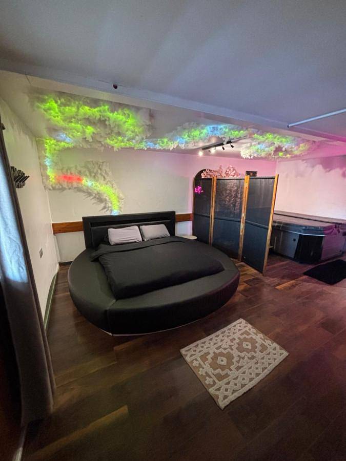 Gîte pour 2 personnes, avec terrasse et vue à Bellevaux - 3