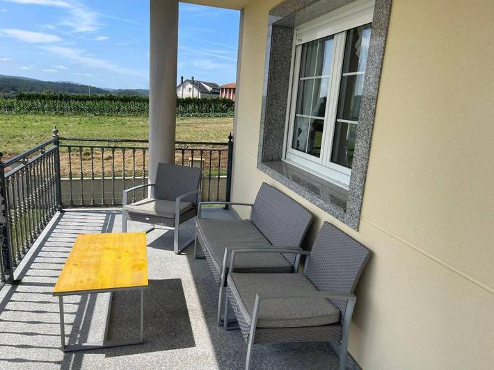 Location de vacances pour 7 personnes, avec balcon ainsi que vue et jardin à Malpica de Bergantiños - 4