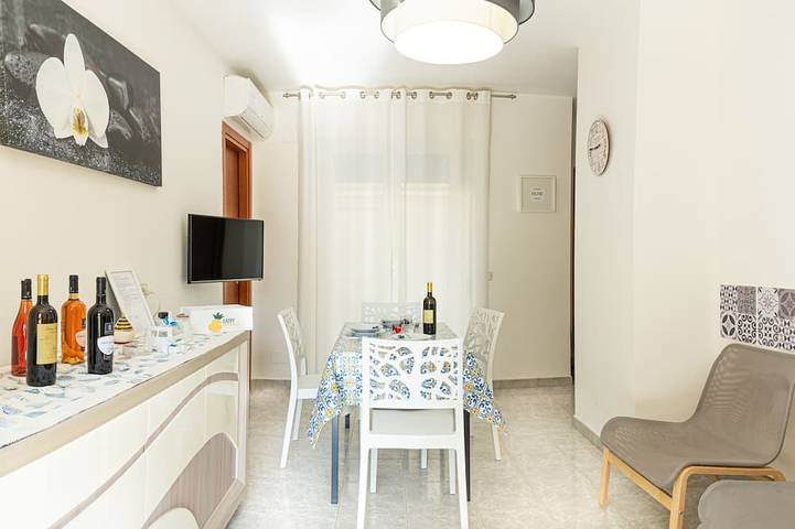 Casa vacanza per 3 persone, con balcone e giardino a Marina di Ginosa