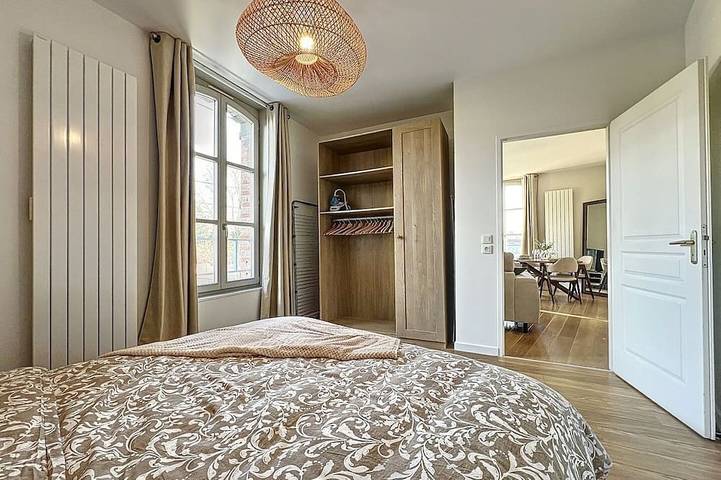 Appartement entier, Le Patio'nnement, Troyes Centre, proche gare, parking privé. in Troyes, Aube