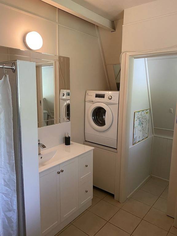 Holiday home for 6 people, with garden and balcony in Lake Eildon