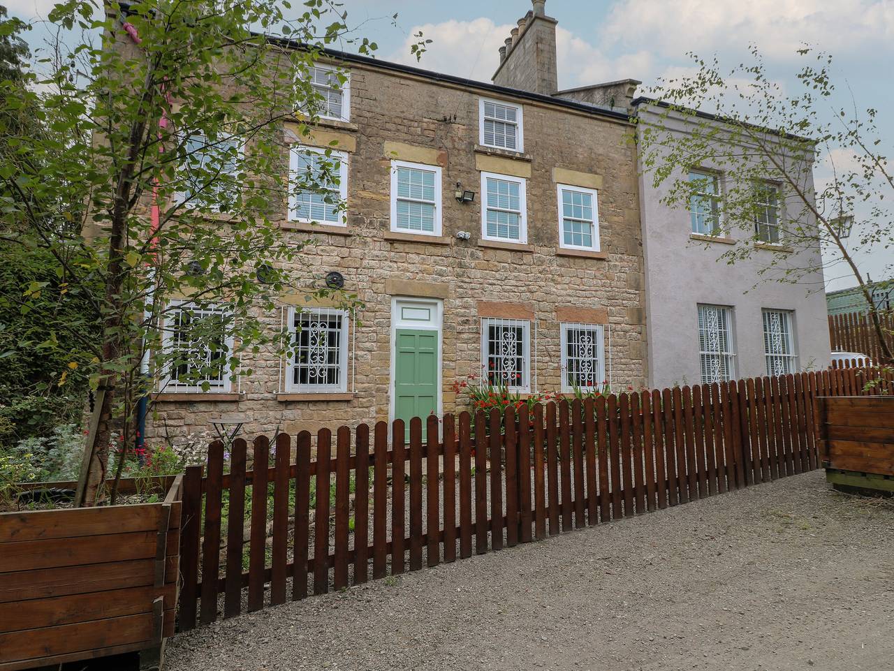 Entire apartment, Cotton Mill Cottage in Nether Langwith, Nottinghamshire
