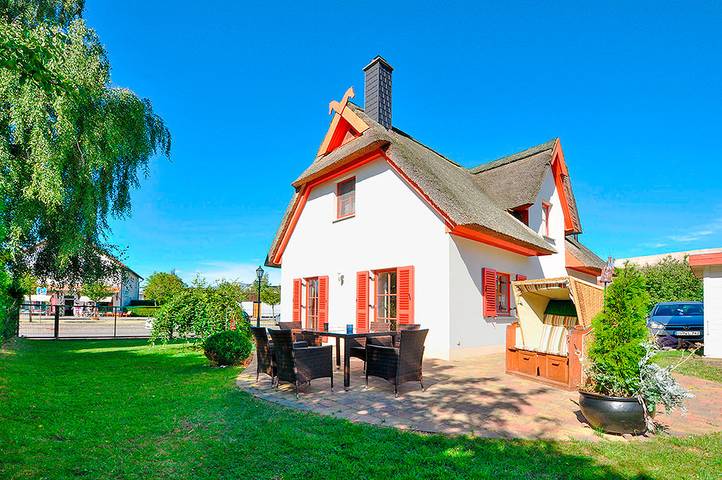 Ferienhaus für 8 Personen, mit Terrasse und Garten in Koserow