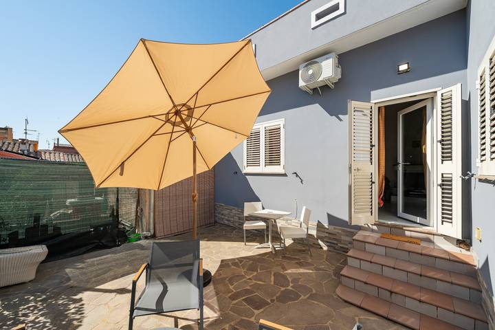 Appartement entier, Appartement « Celina » avec jardin privé et climatisation in Teulada (Italie), Province de Cagliari
