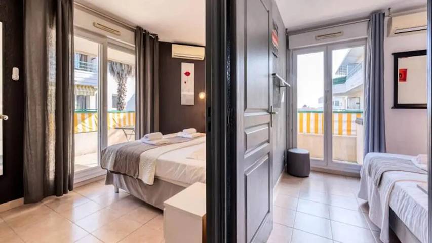 Gîte pour 7 personnes, avec Balcon et Piscine dans Parc de Vaugrenier - 4