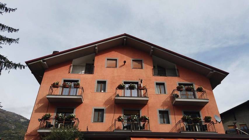 Hôtel pour 3 personnes, avec Balcon et Terrasse ainsi que Jardin et Vue