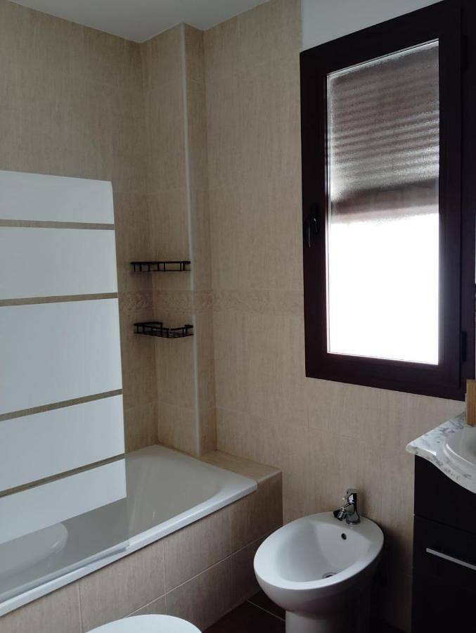 Casa rural para 6 personas, con Terraza y Jardín además de Piscina para niños y Piscina en El Garrobo - 4