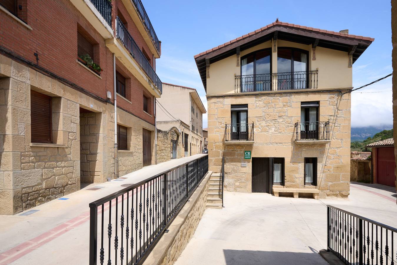 Wine Escape by Fidalsa in Villabuena de Álava, Rioja Alavesa