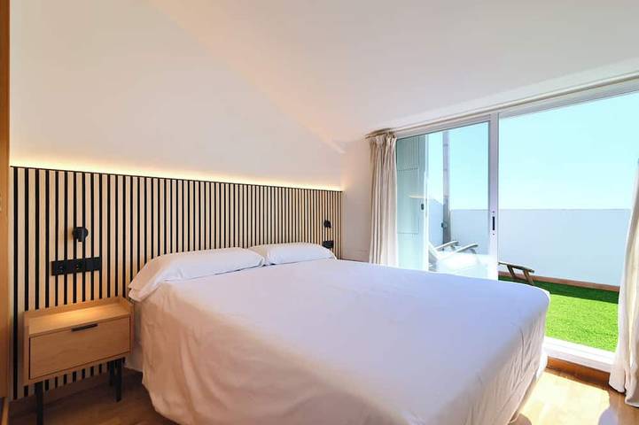 Beachfront house with private pool in Playa de Almardá, Sagunto