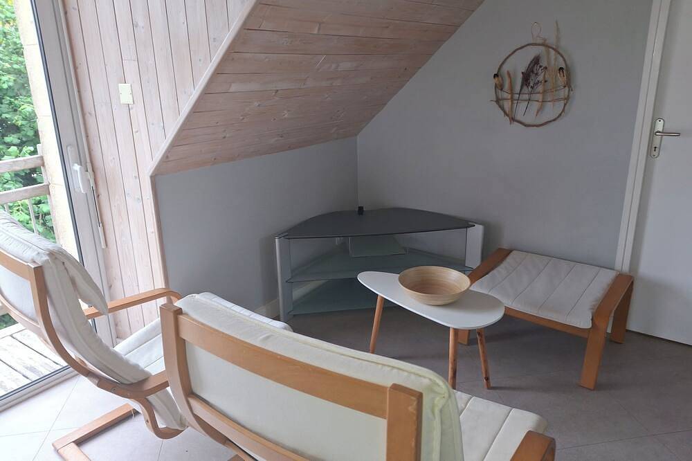 Apartamento entero, Apartment Between Land And Sea In A Small Town Of Character in Malestroit, Región de Vannes