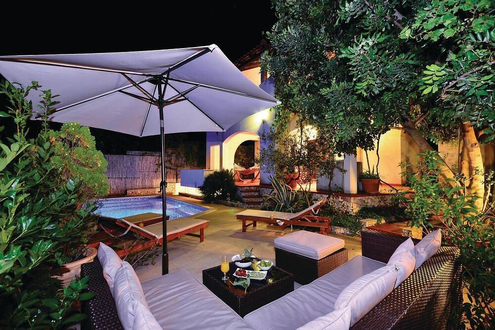 Gorgeous home in Kanica in Kanica, Razanj