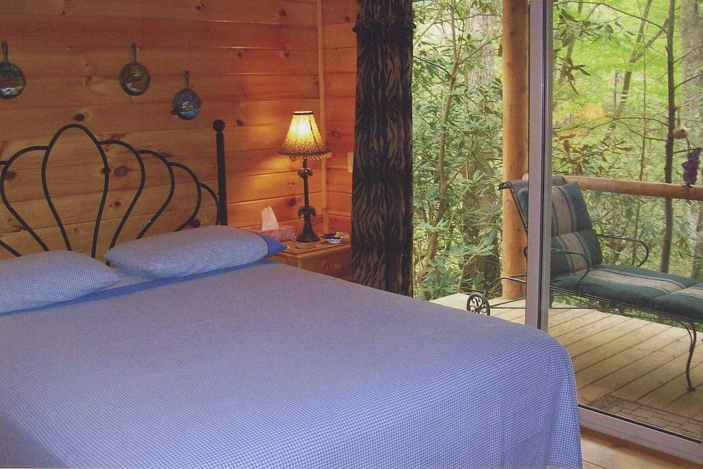 Smoky Mountains 20 min nach Gatlinburg am Creek, grenzt an Park, unter 100 $ Haustiere Ok! in Cosby (TN), Cocke County