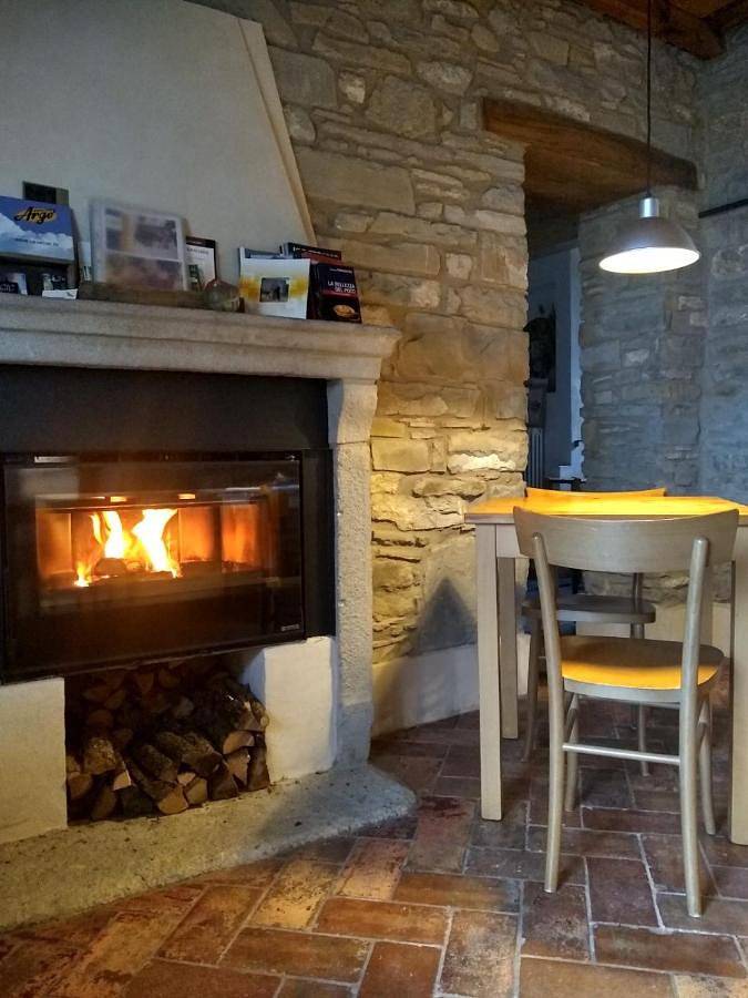 Location de vacances pour 2 personnes, avec vue ainsi que jardin et terrasse à Berceto - 4