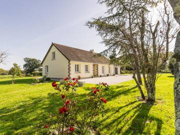 Gîte pour 6 personnes, avec jardin à Yvetot-Bocage