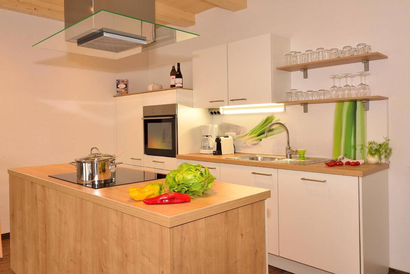 Ganze Wohnung, Apartment 'Rumlhof Plose Superior' mit Bergblick, Gemeinschaftspool und Wlan in Sarns, Brixen