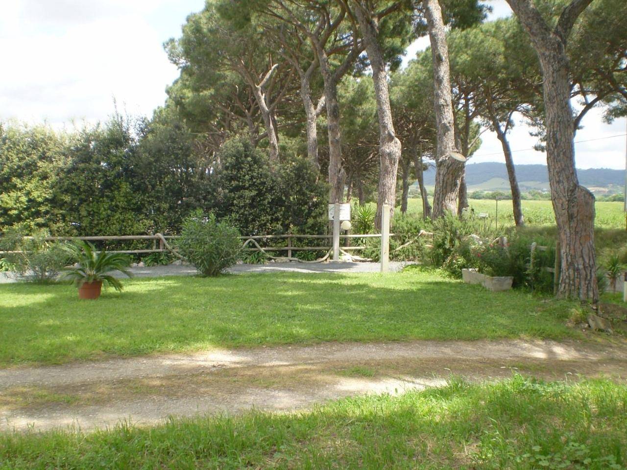 Single Room with Private Bathroom in Grosseto, Parco Naturale della Maremma