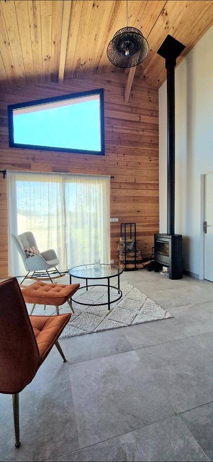 Location de vacances pour 2 personnes, avec jacuzzi et jardin à Saint-Yaguen