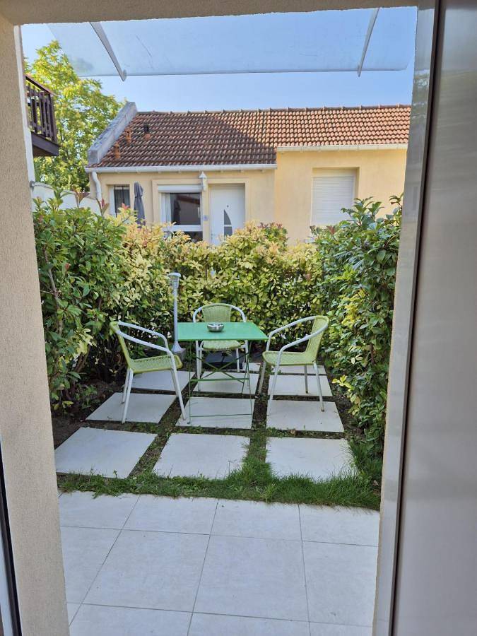 Gîte pour 4 personnes, avec Jacuzzi et Terrasse à Bagneux - 3