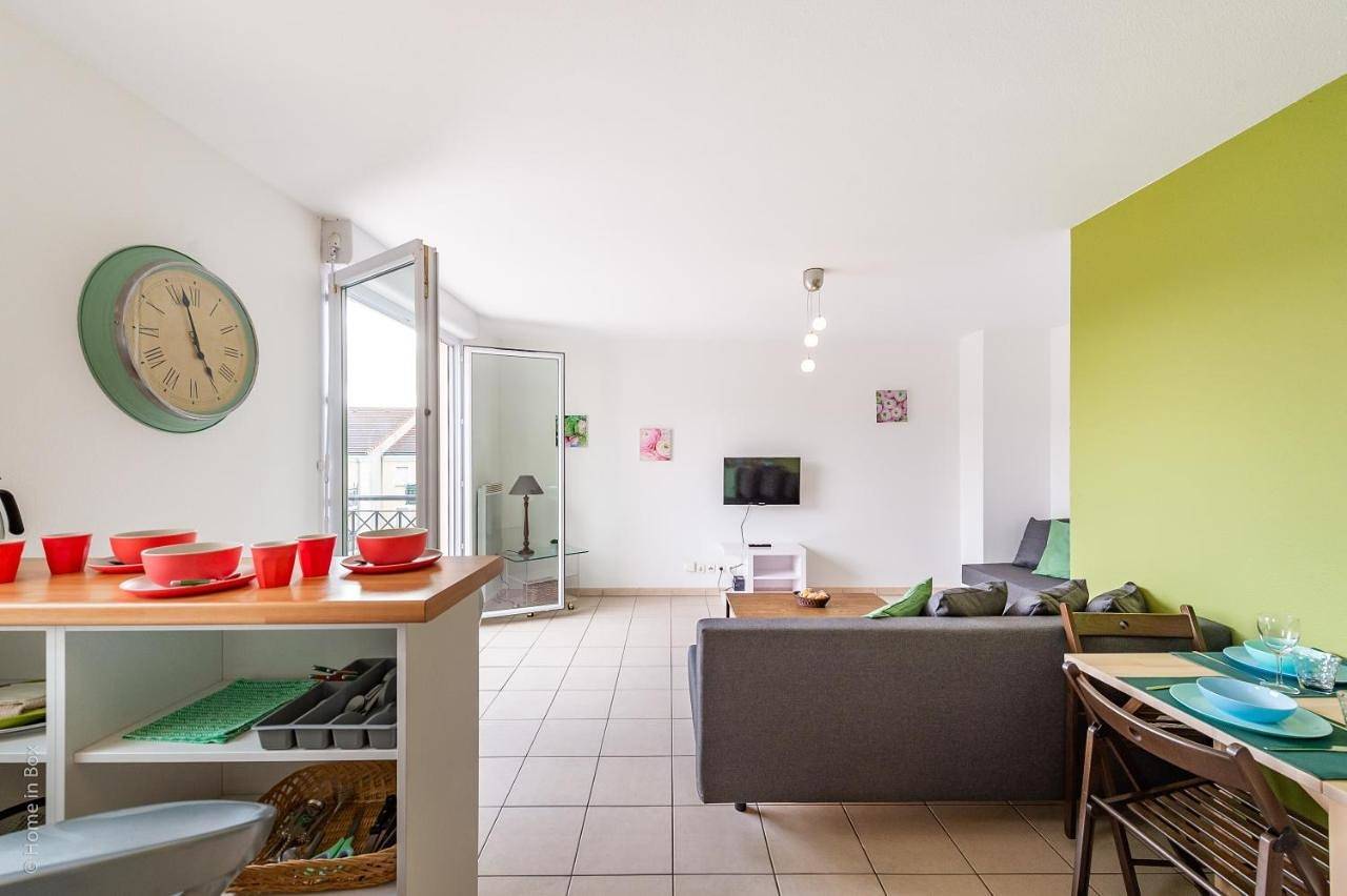 Appartement entier, Amazing 10 mns de Disney parking in Bussy-Saint-Georges, Seine-et-Marne
