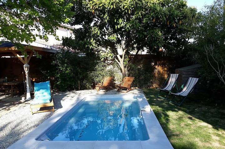 Maison de vacances pour 4 personnes, avec terrasse ainsi que jardin et jacuzzi à Carpentras