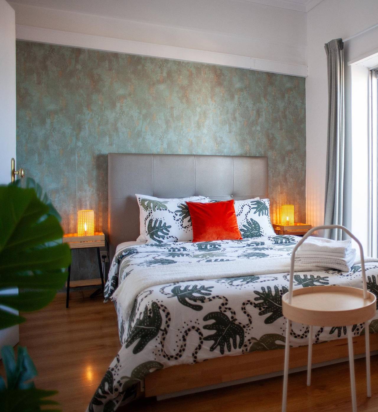 Ganze Ferienwohnung, Just4u Wohnung 2 mit Ac in der Nähe von Lissabon und Strand in Almada, Halbinsel von Setúbal