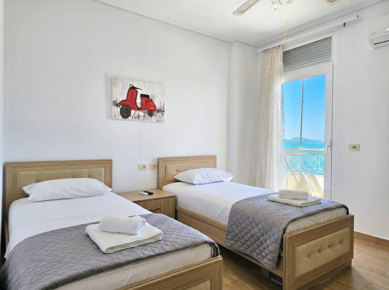 Ganze Wohnung, Ferienwohnung für 5 Personen mit Balkon in Sarandë, Vlorë