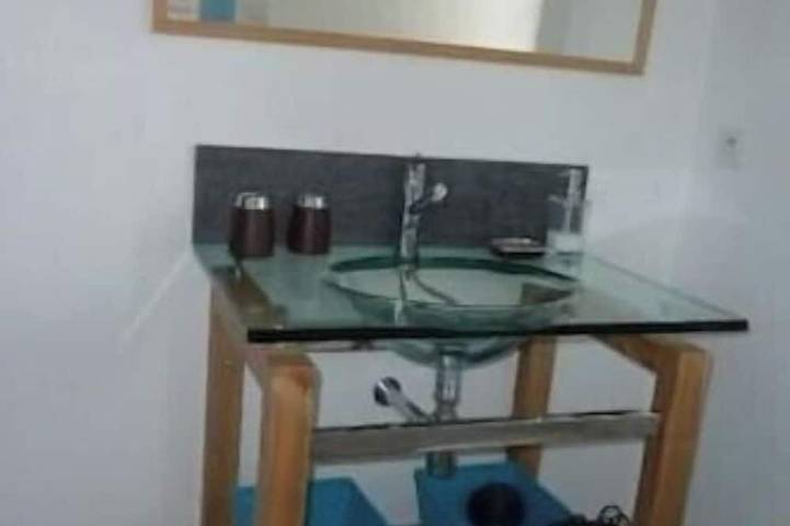 Gîte pour 4 personnes, avec jardin ainsi que balcon et jacuzzi, animaux acceptés dans Port de Gourmalon - 3