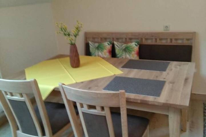 Ferienwohnung für 5 Personen, mit Garten in Wiesenfelden
