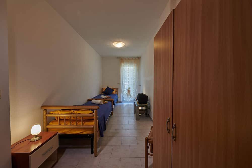Ganze Wohnung, Casa Maja Ferienwohnung P in Badolato, Catanzaro Provinz