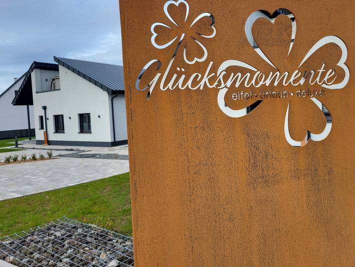 Ferienhaus für 4 Personen, mit Terrasse und Garten sowie Sauna und Whirlpool in der Eifel