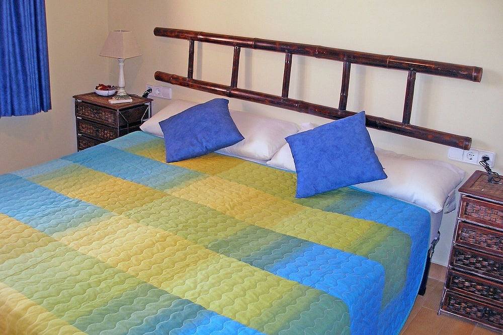 Wonderful private villa for 6 people with A/C, Wifi, private pool, Tv and terrace in Ondara, Costa Blanca