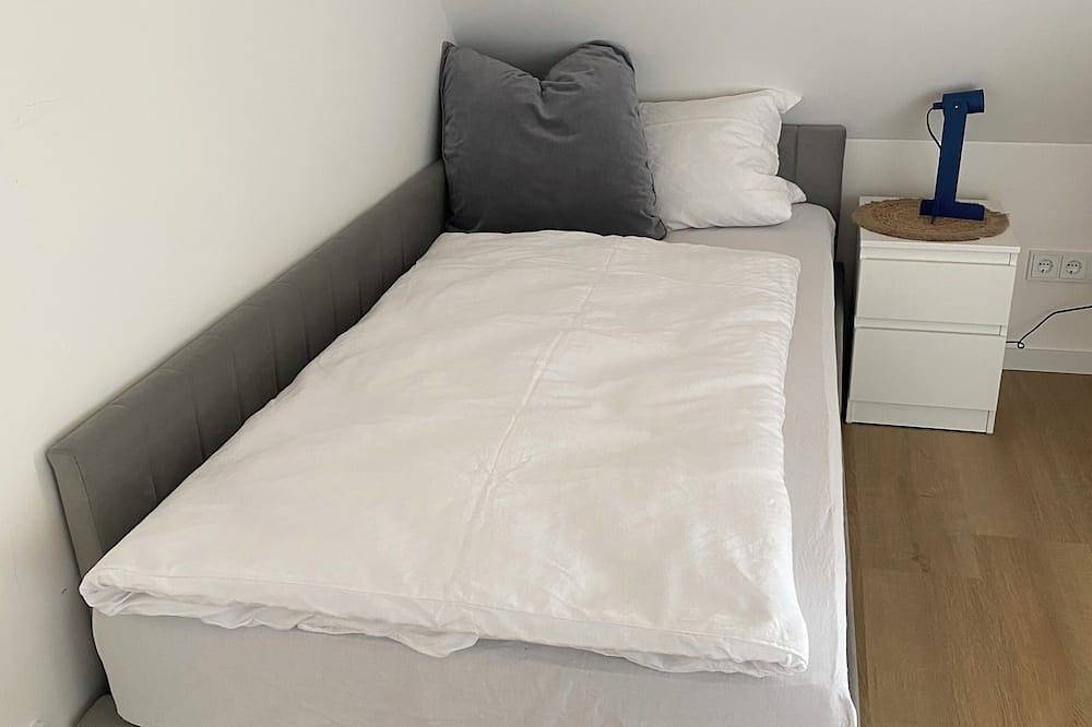 Ganze Wohnung, Neue , Moderne , Lichtdurchflutete 60qm Ferienwohnung 🌸 in Hallerndorf, Oberfranken