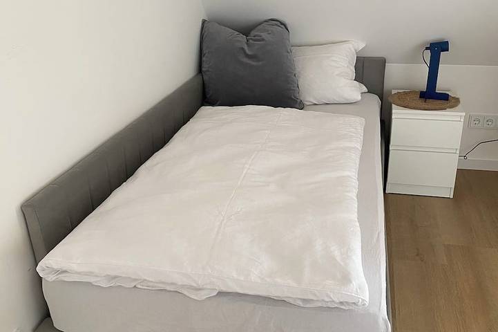 Ganze Wohnung, Neue , Moderne , Lichtdurchflutete 60qm Ferienwohnung 🌸 in Hallerndorf, Landkreis Forchheim