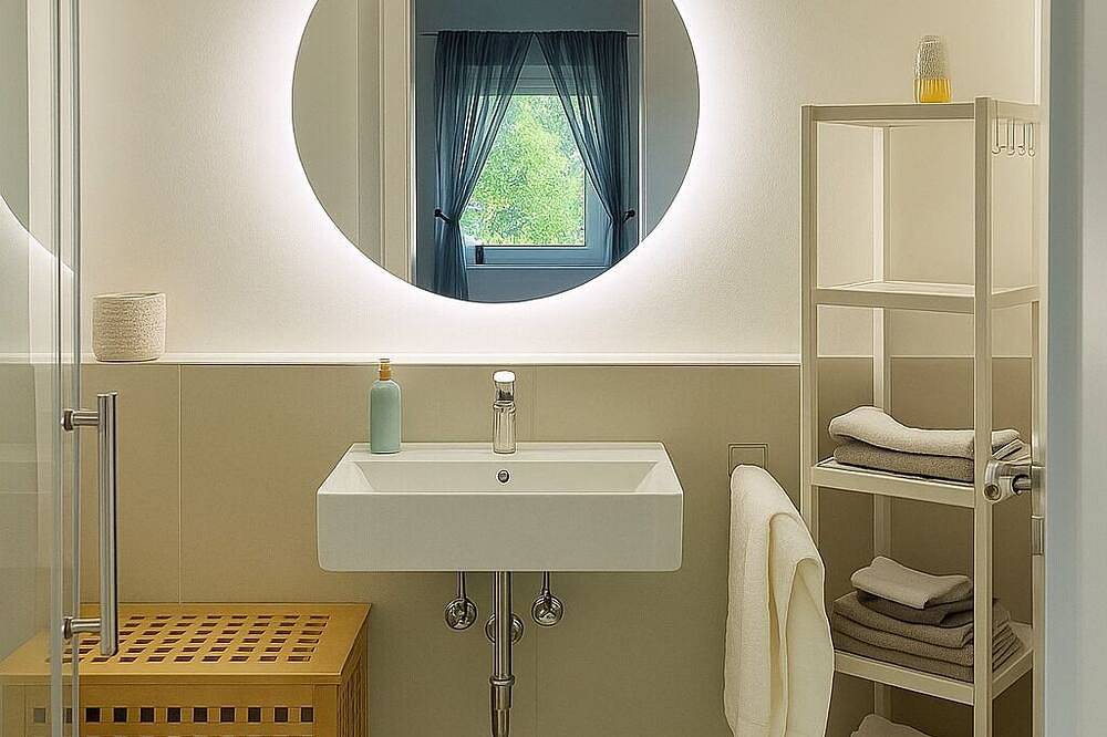 Ganze Wohnung, Charmantes Apartment mit Terrasse und Parkplatz nahe Rhein und Bonn Zentrum in Bonn, Rheinland