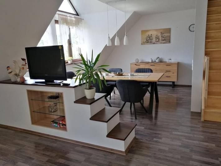 Ferienwohnung für 6 Personen, mit Balkon und Terrasse sowie Garten