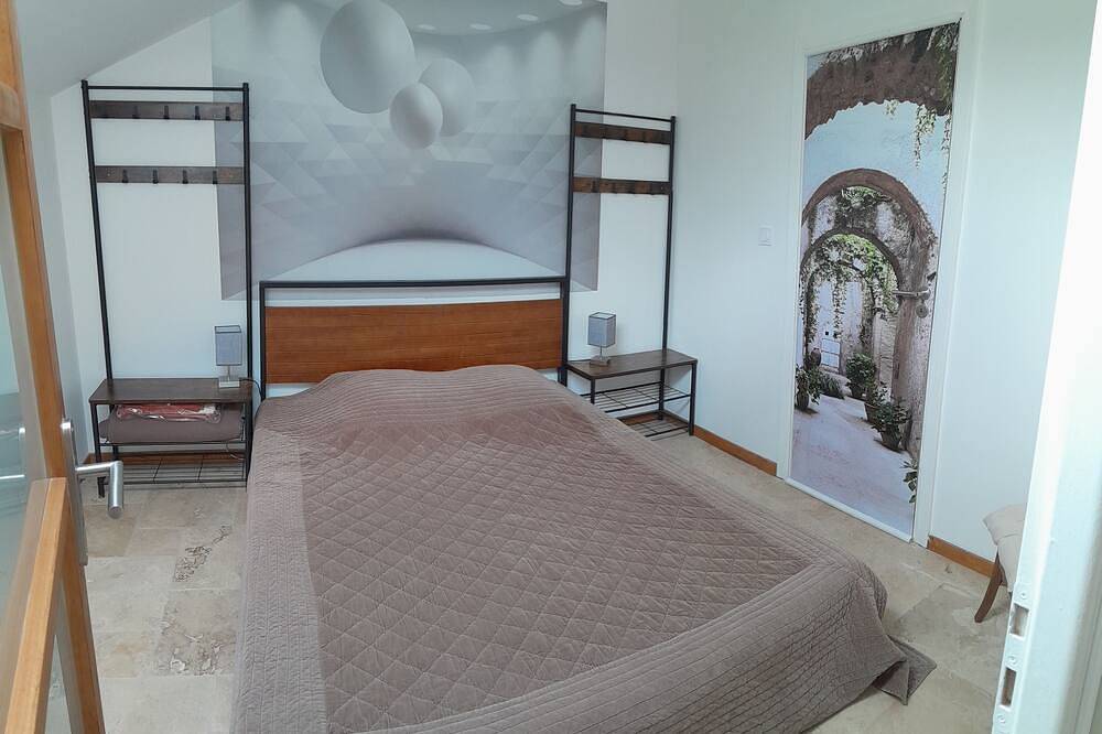 Converted barn - Lookout overlooking the valleys and mountains in Arreau, Pirineos franceses
