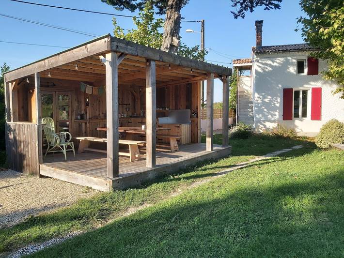Gîte pour 2 personnes, avec Jardin à Jau-Dignac-et-Loirac