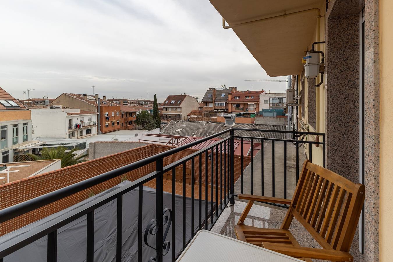 Holiday Home 'Magnifico' with Balcony, Wi-Fi and Air Conditioning in Pozuelo de Alarcón, Madrid Province