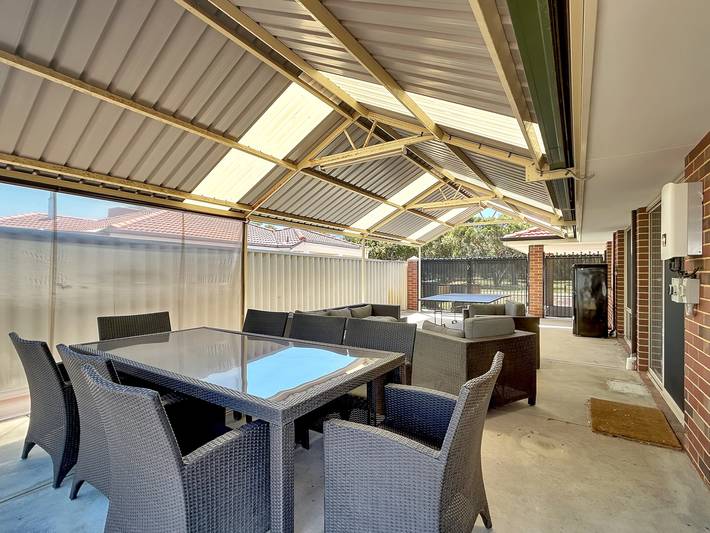 Holiday rental for 10 people in Mandurah